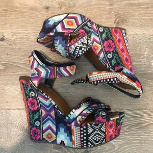 Steve Madden Winonna Printed Wedges